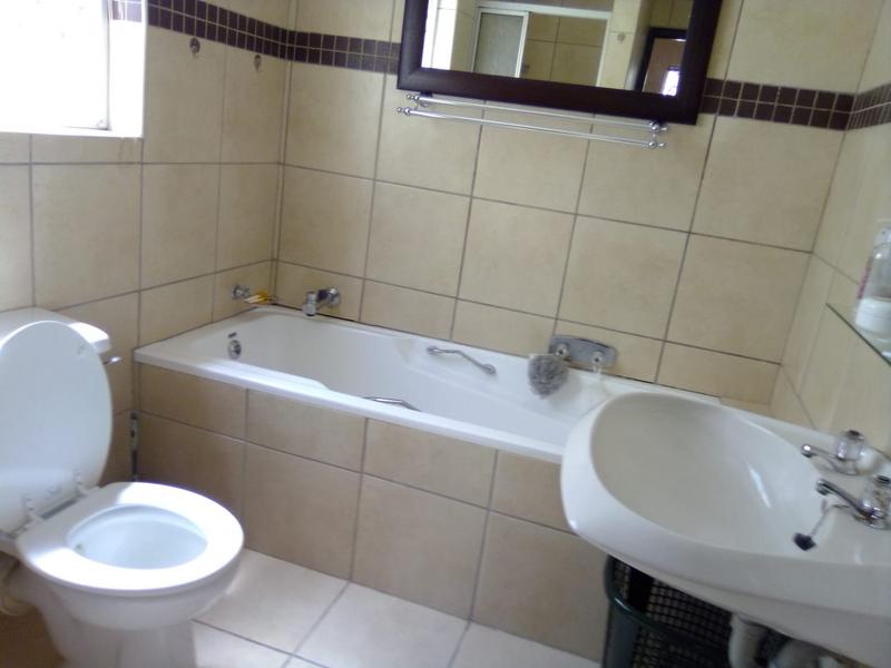 2 Bedroom Property for Sale in Albertinia Western Cape